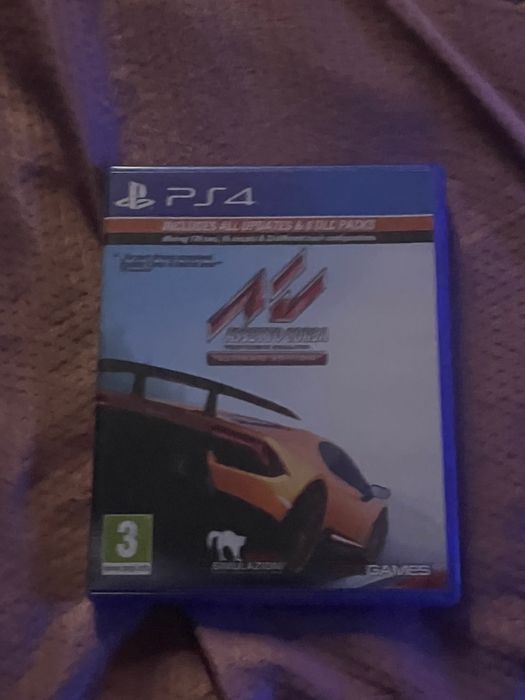 Продавам 8 дискети за плейстешен 4 преди 4 месеца ги взех още са нови.