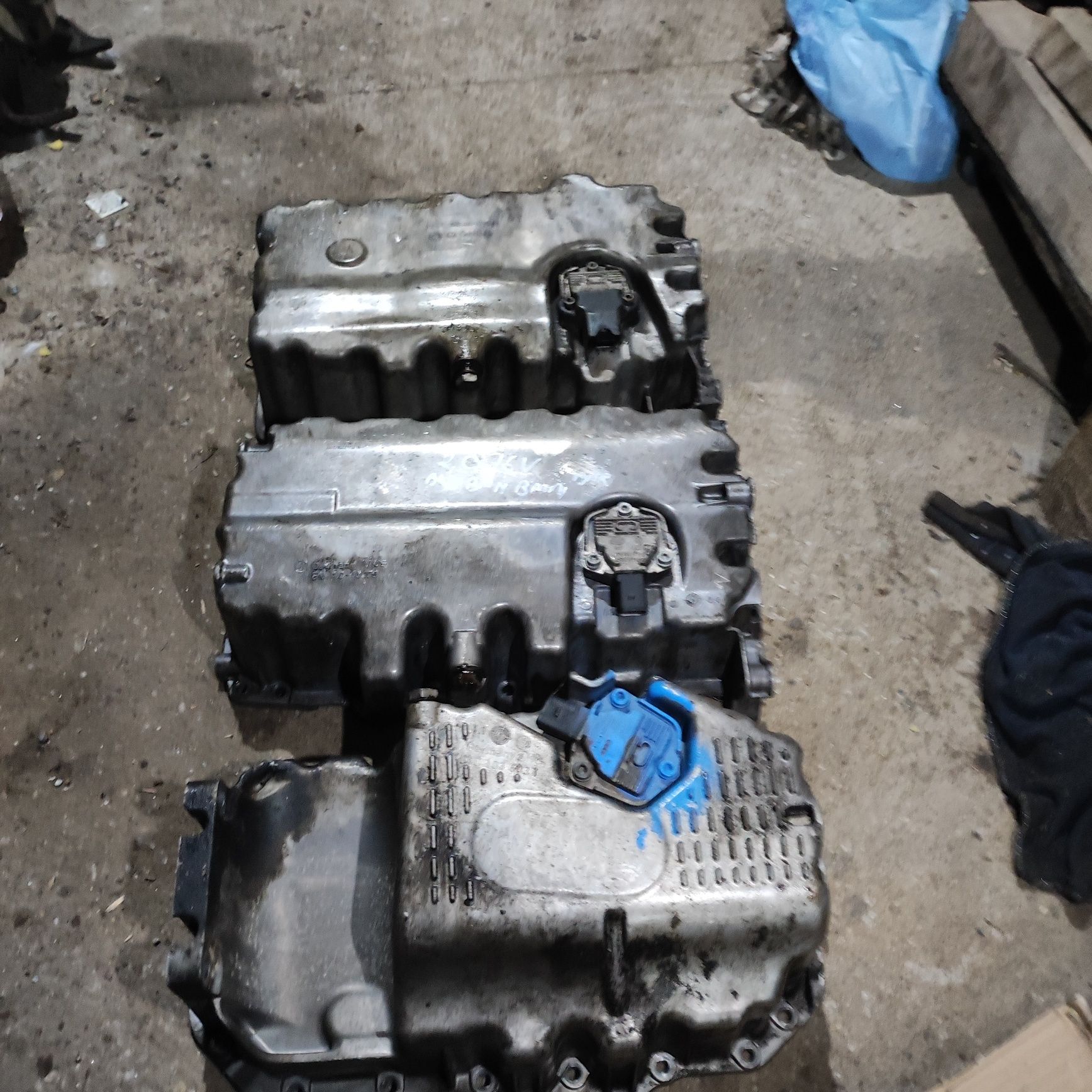 Baie ulei vw golf 5 A3 Octavia leon 1p Touran passat b6