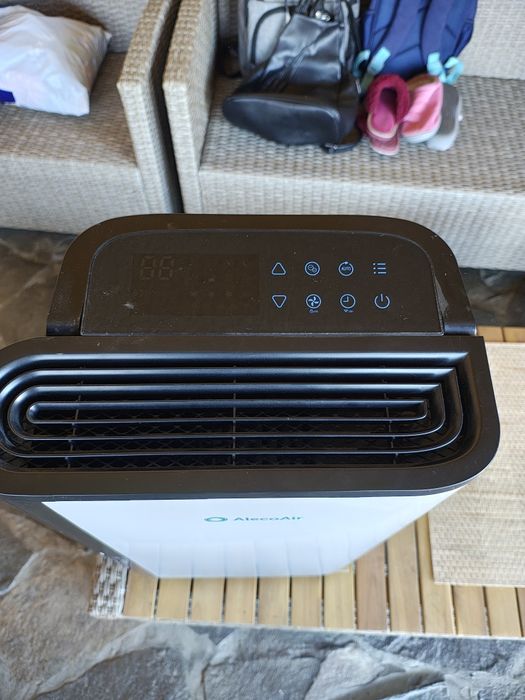 Dezumidificator și purificator aer
