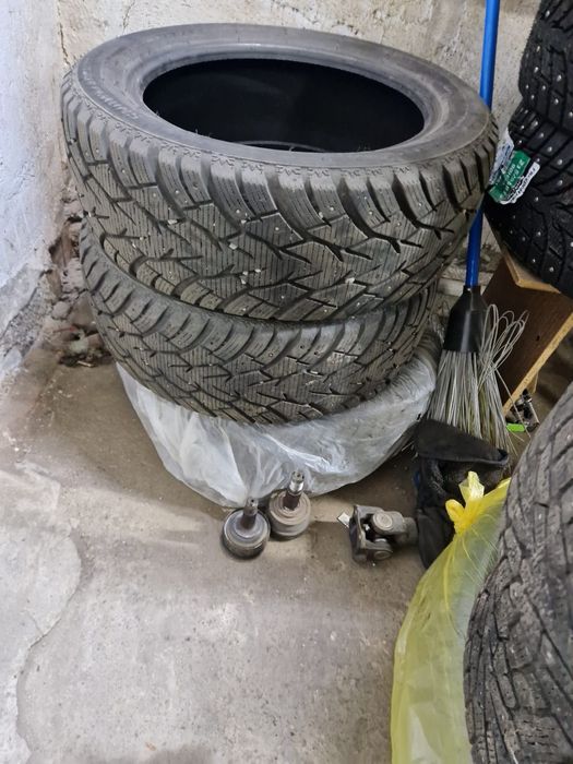 Продам зимние шины