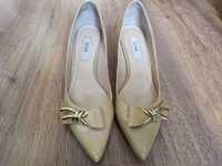 Pantofi piele nude Guess 36