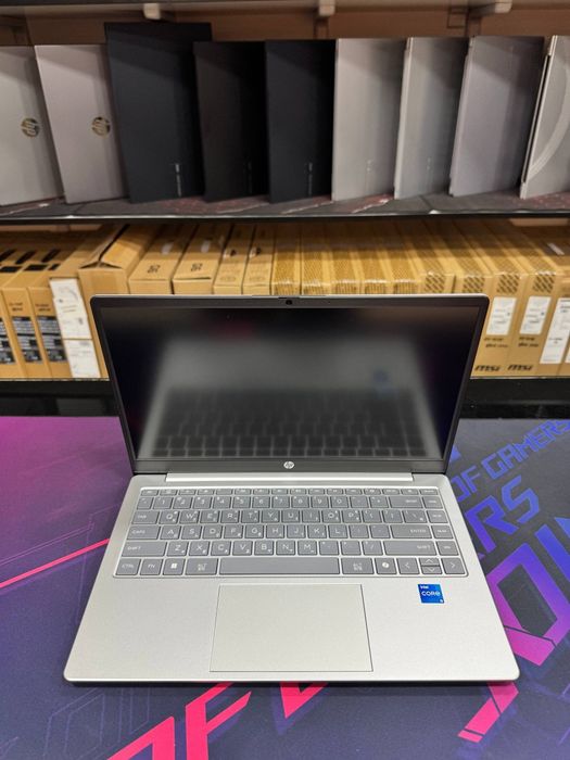 Hp laptop core i5 1334u