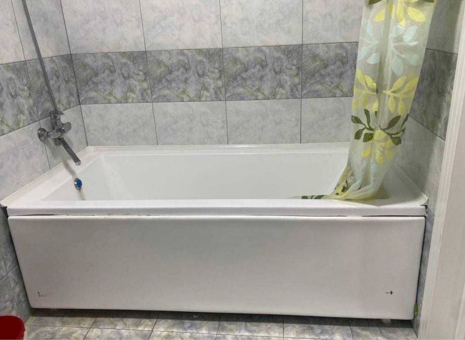 Сдается 2х комнатная возле фэмили парк Дск