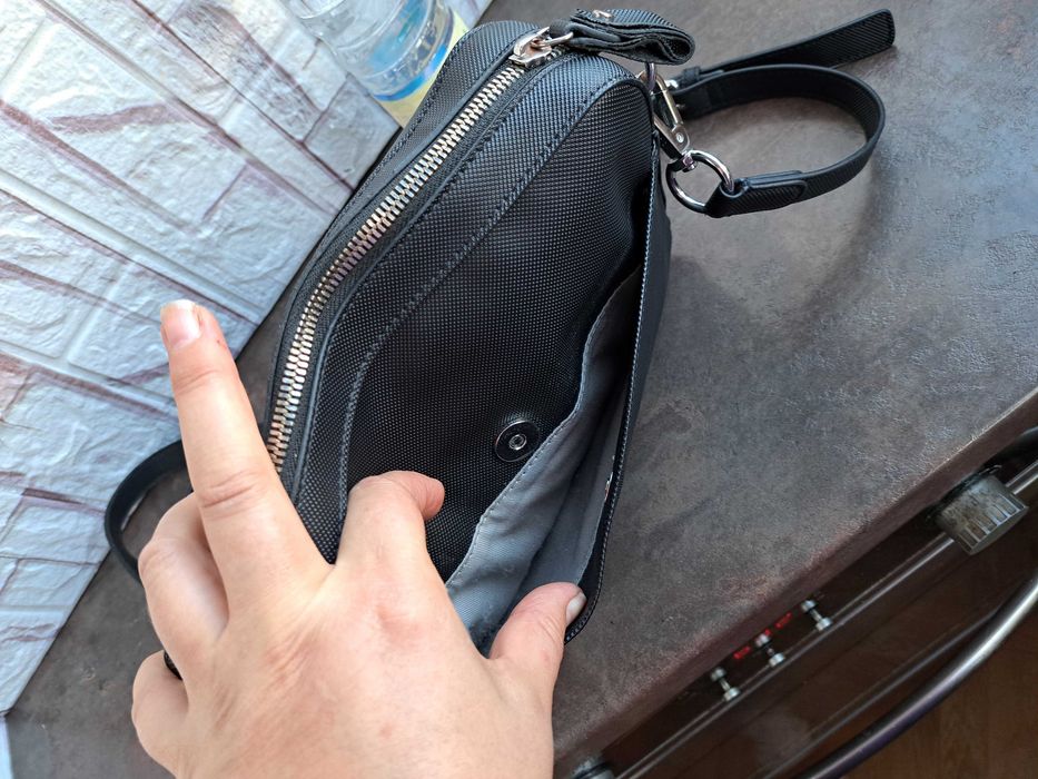 мъжка,дамска чанта La Costa,малка черна чантичка