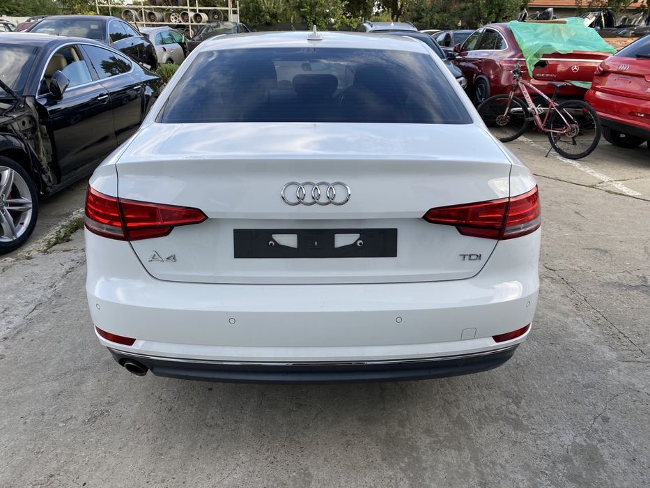 Aripă dreapta spate Audi A4 B9