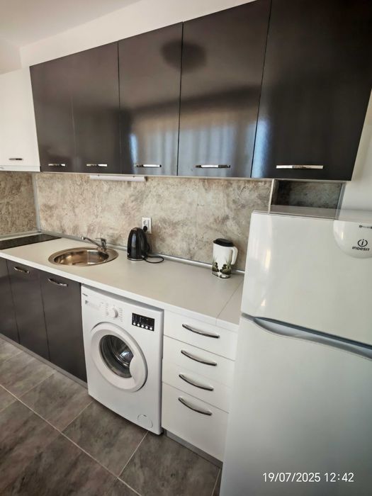 Продава се Двустаен апартамент в Свети Влас - 94 кв.м за 862 €/кв.м - Снимка #2