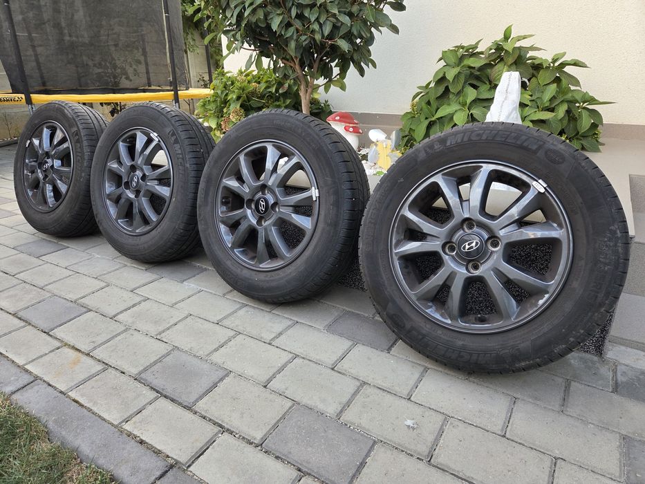 Jante R15 Hyundai i20 Bayon Stonic anv vara 185 65 R15 senz