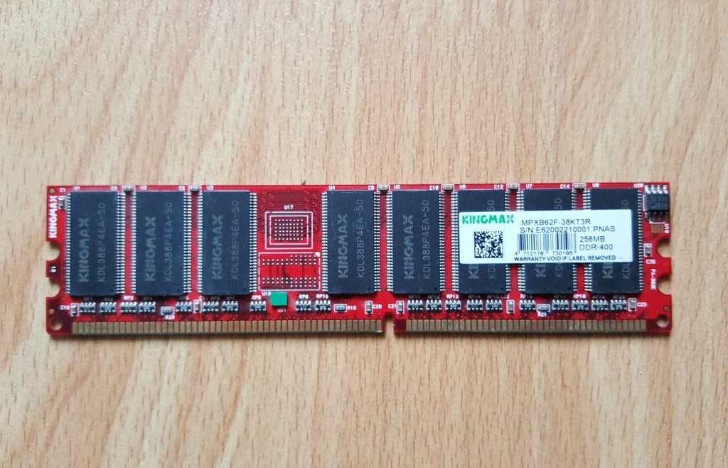 Memorie RAM nouă Kingmax 256 M DDR 400