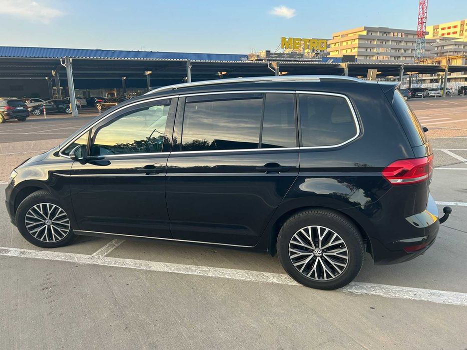 Vand Volkswagen Touran Highline 2.0 TDI BlueMotion/DSG/190HP/7 locuri