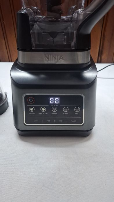 Кухненски робот Ninja BN800EU, 1200W, 2,1Л, 3в1, Auto-iQ, 3 скорости