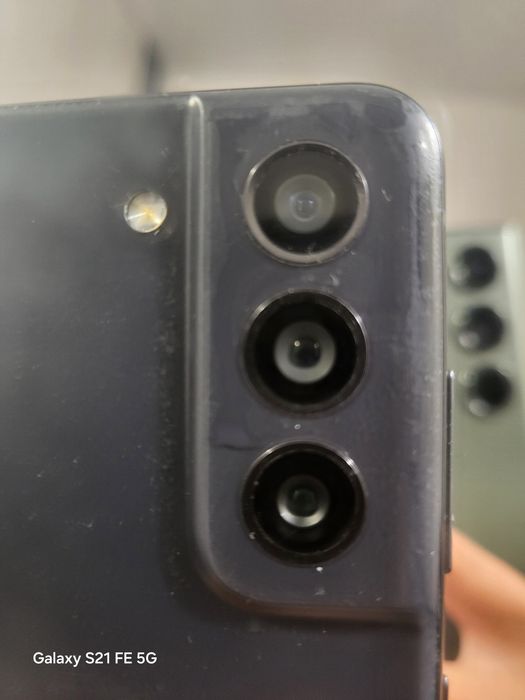 Самсунг с21фе 6/128