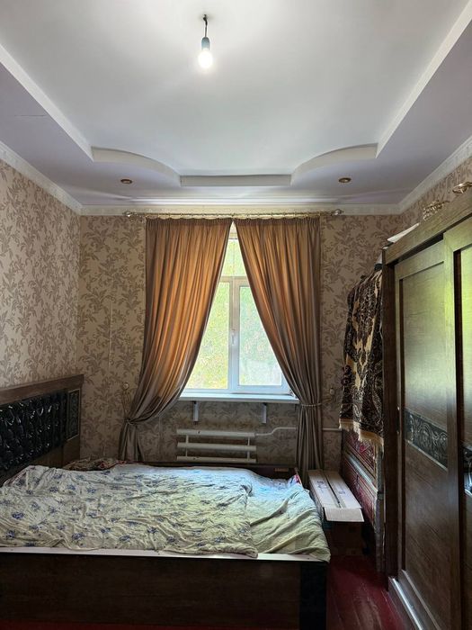 Продаётся большая 3-ех комнатная высокопотолочная квартира