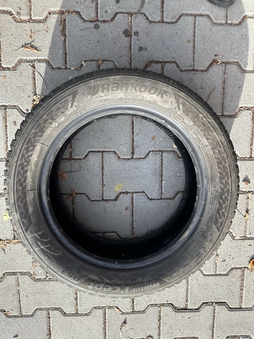 Cauciucuri iarna Hankook 205 55 16 6mm la 125 ron buc an2022