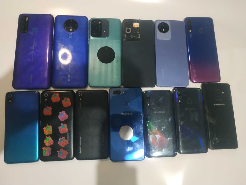 Продам телефон Самсунг А на запчасти