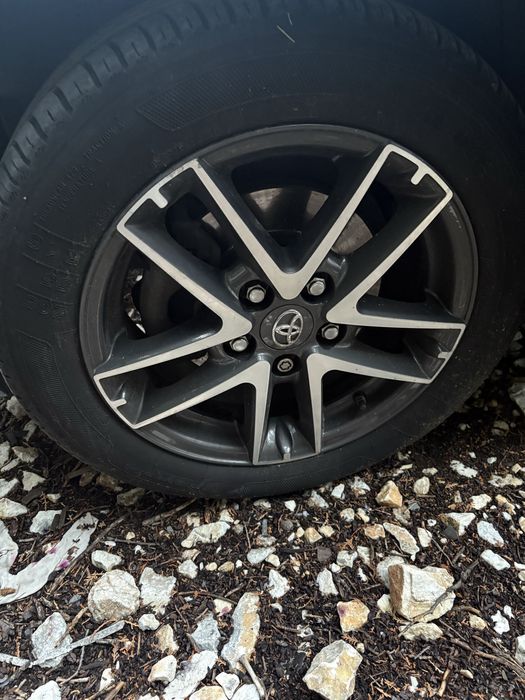 Toyota Джанти 16 с гуми 5х114.3