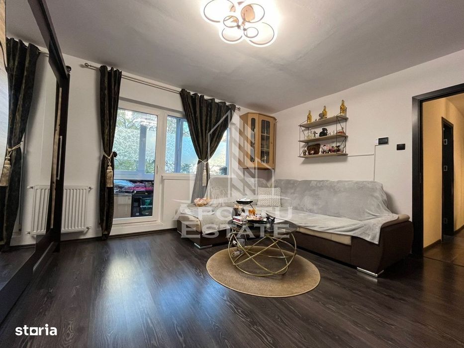 Apartament cu 2 camere, complet renovat, 2 balcoane, etajul 2