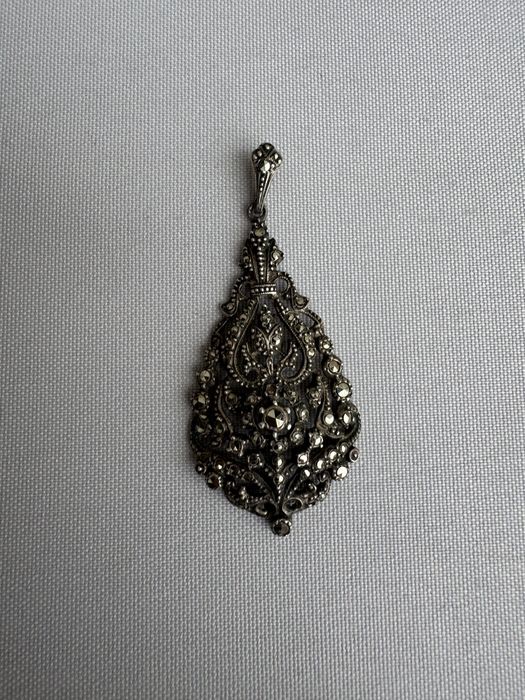 Pandantiv argint si marcasite