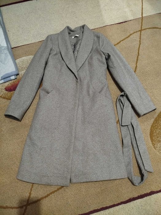 Женское пальто 44 размера, 40 тыс