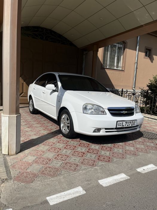 Lacetti 1.8 , 2011 2 позиция-механика, kraskasi tozza moshina,