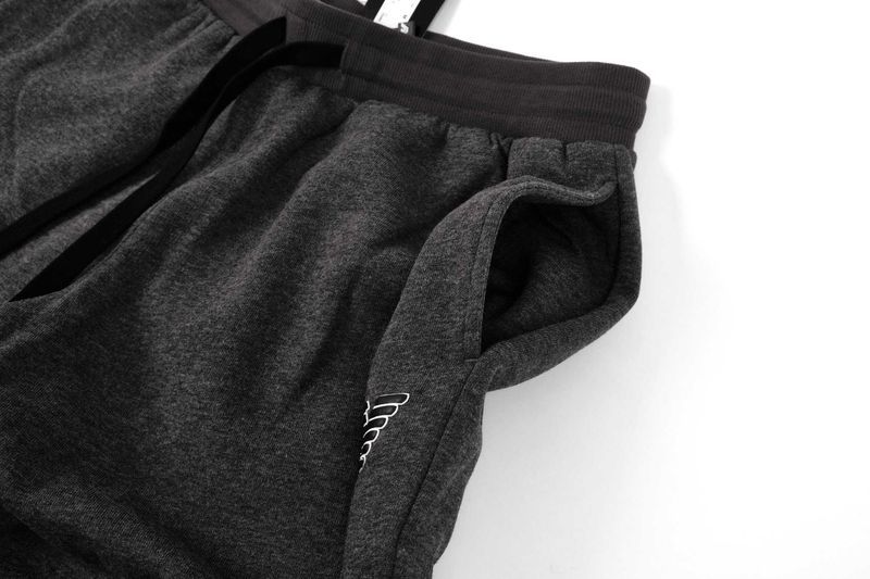 ПРОМО ARMANI -S,M и XL -мъжки сив плътен зимен спортен екип- комплект