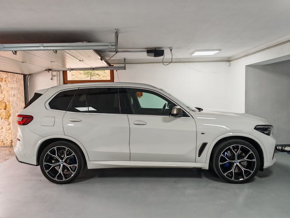 Vand Bmw x5 m50d /Sky Lounge/Individual/400cp