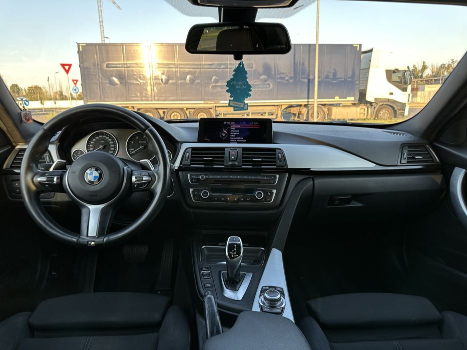 BMW F30 2.0 184 CP / Euro 5 / 8HP / Padele / Navi mare / Bi-xenon