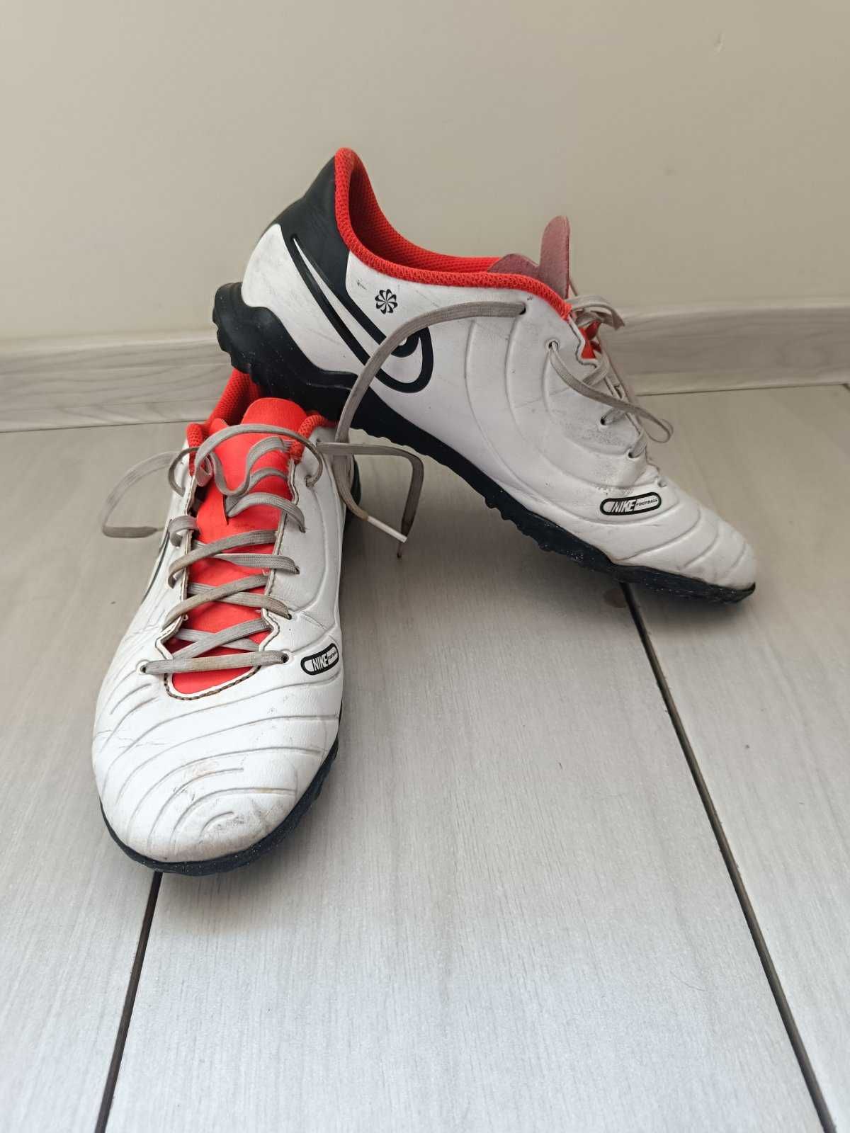 Футболни обувки Nike LEGEND 10 CLUB TF размер 43