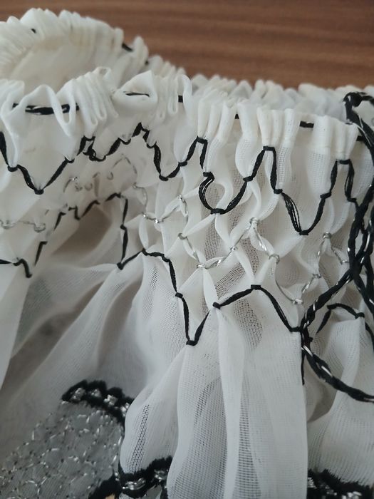 Ie traditionala veche