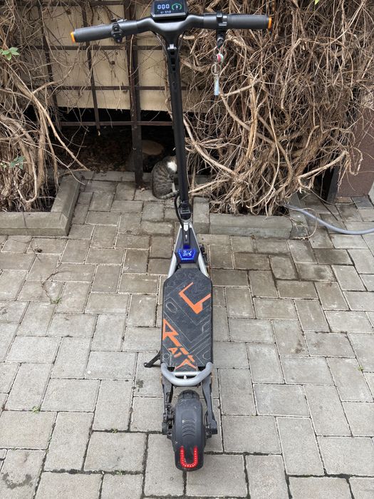 Vând trotinetă kukirin A1,