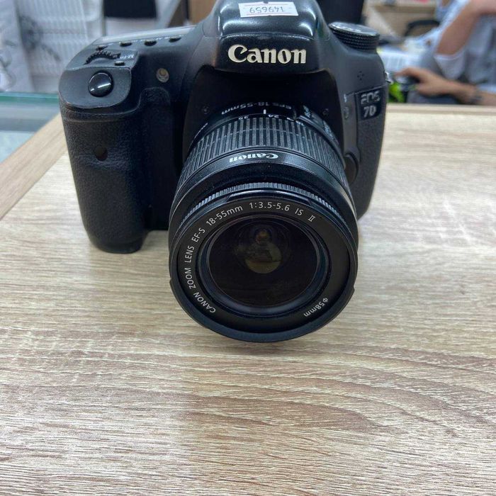Фотокамера Canon EOS 7D / sk149659