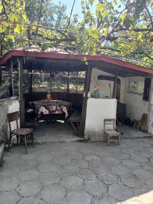 Продава се Къща в с. Мали Върбовник, Област Кюстендил - 104 кв.м за 294 €/кв.м - Снимка #1