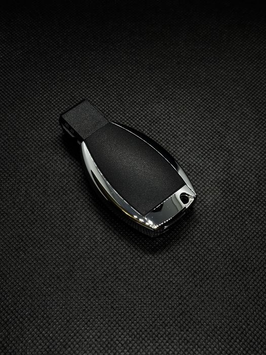 Cheie auto Mercedes Benz – Carcasă NOUĂ, 3 butoane, schimb rapid!