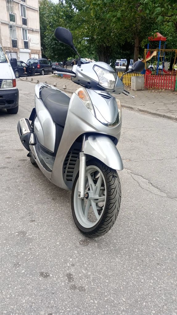 Honda sh 300 i Скутер