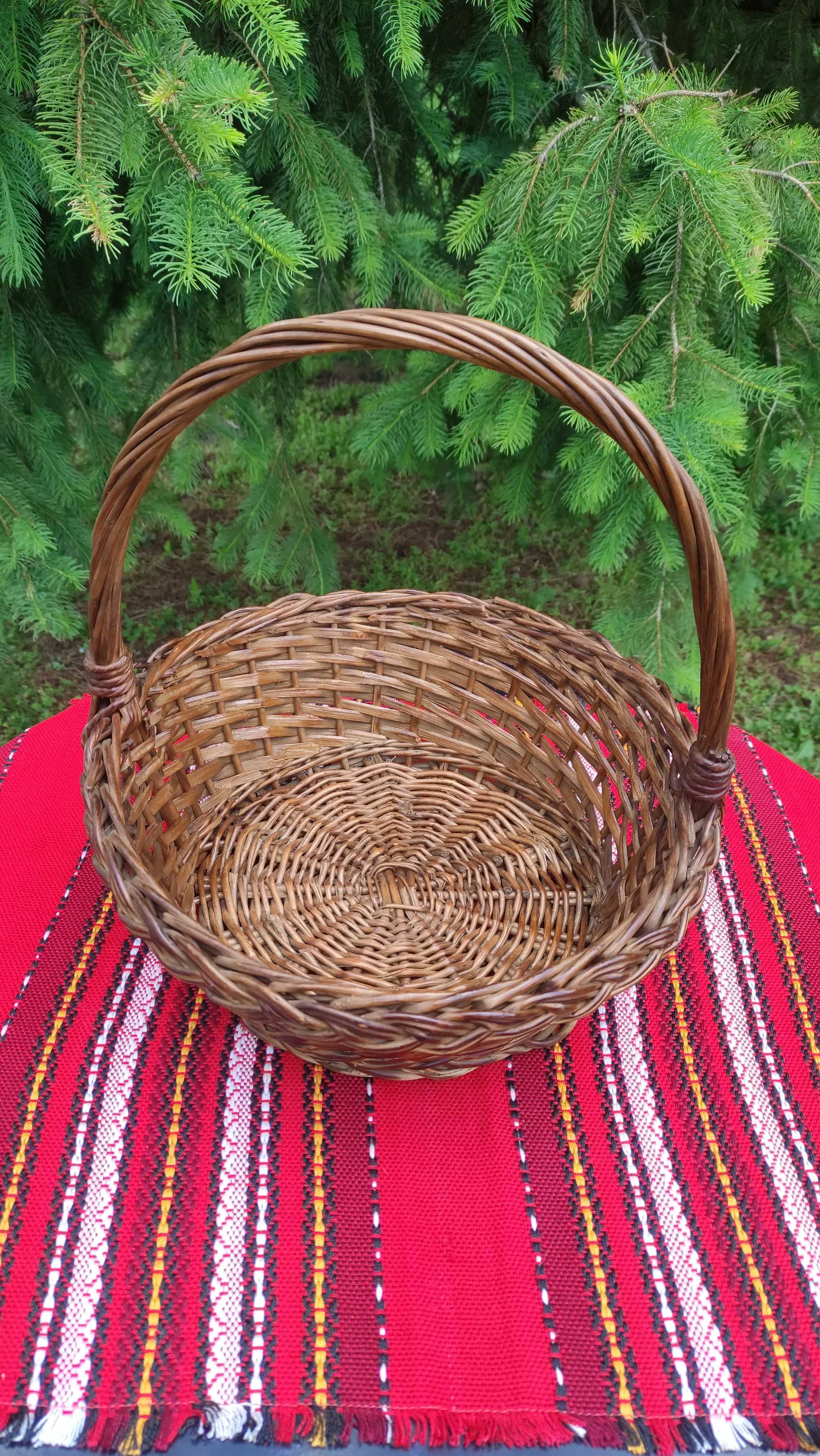 Кошничка и два плетени ратанови кошника