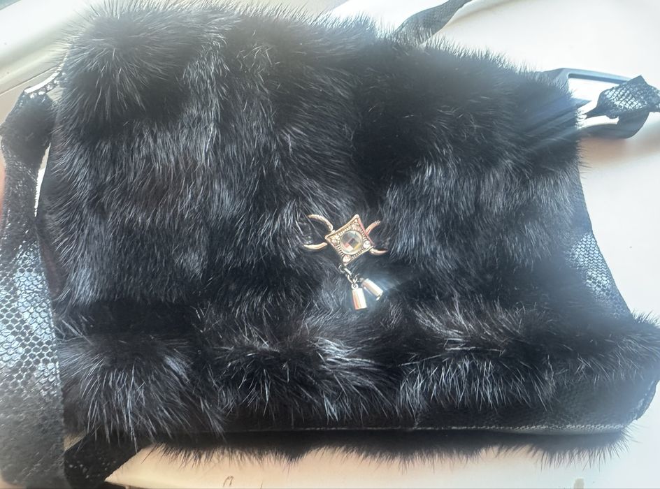 Меховая сумочка для девушек