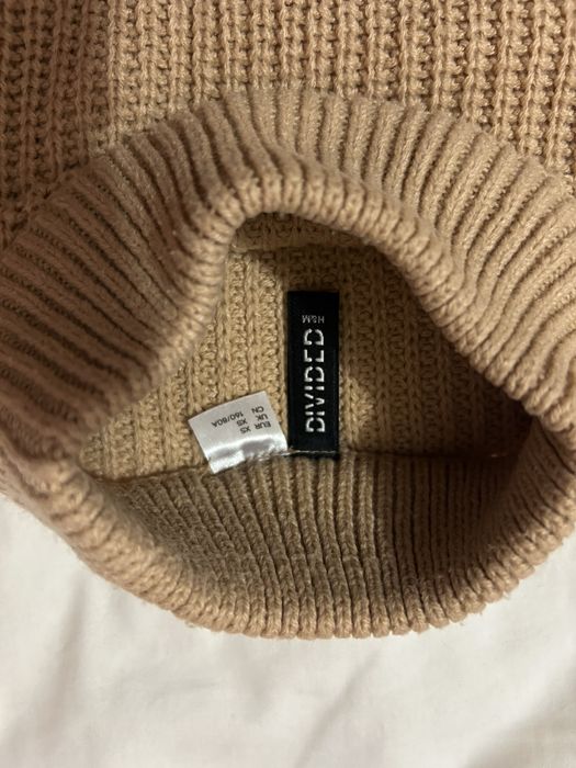 бежов къс пуловер на H&M