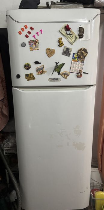 Продам холодильник