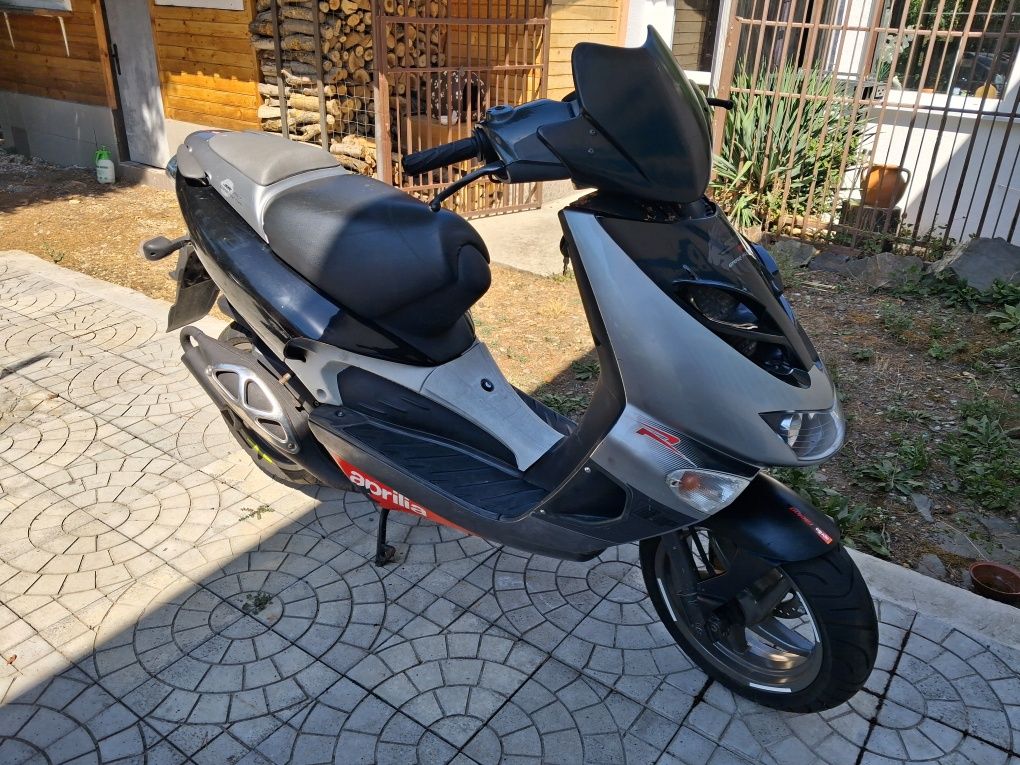 Aprilia sr 50 ditech и Factory на части