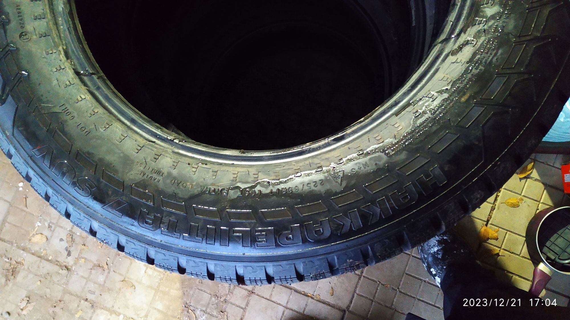 Продаю шины NOKIAN hakkapeliitta 7 SUV 225/65/R17  б/у