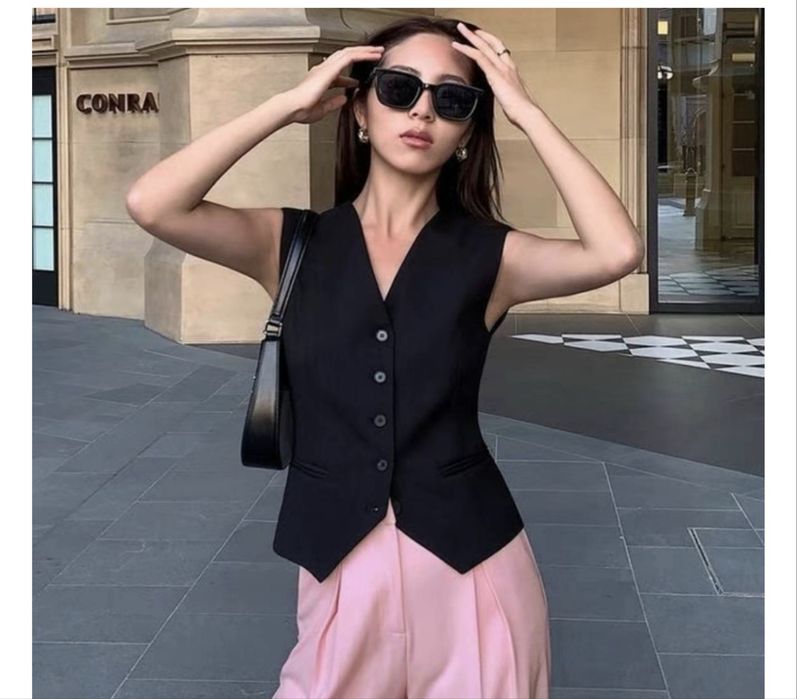 Жилетка новая не одевала