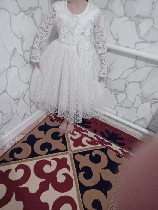 Нарядный детски көйлек сатам