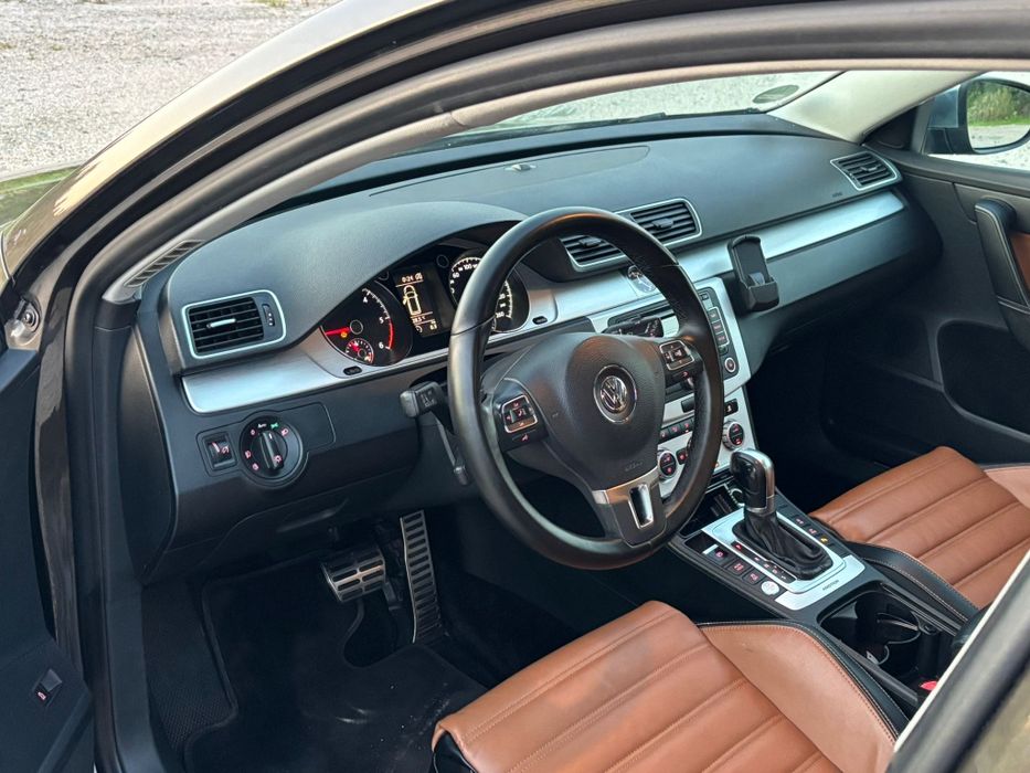 Vând Volkswagen  Passat //Alltrack  4×4