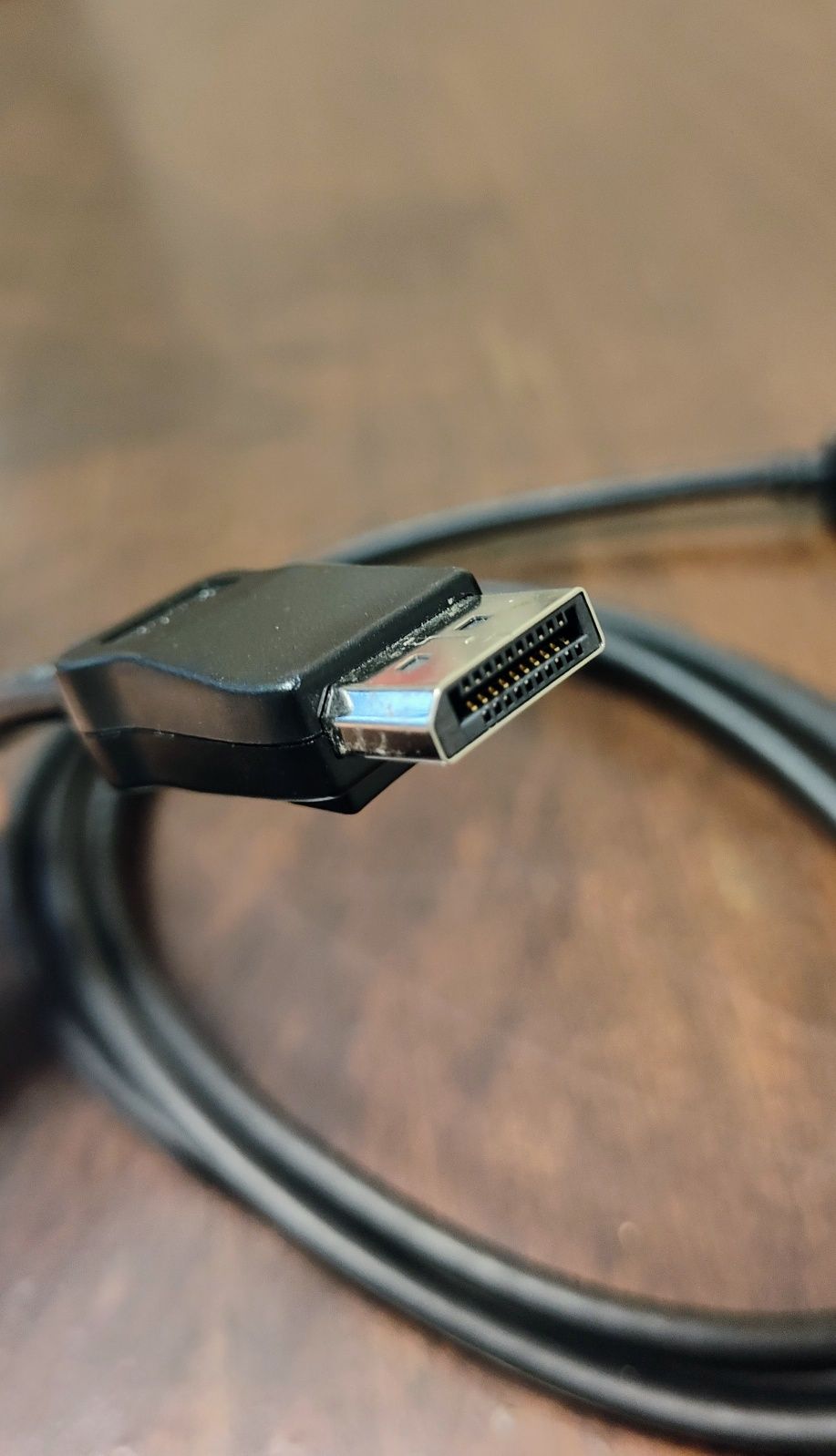 HDMI VGA DisplayPort кабели 2 метра