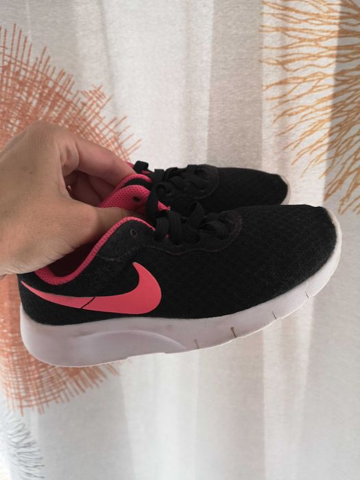 Adidasi Nike Nr 32