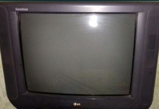 Продам телевизор LG срочно 5.000 цена договорная