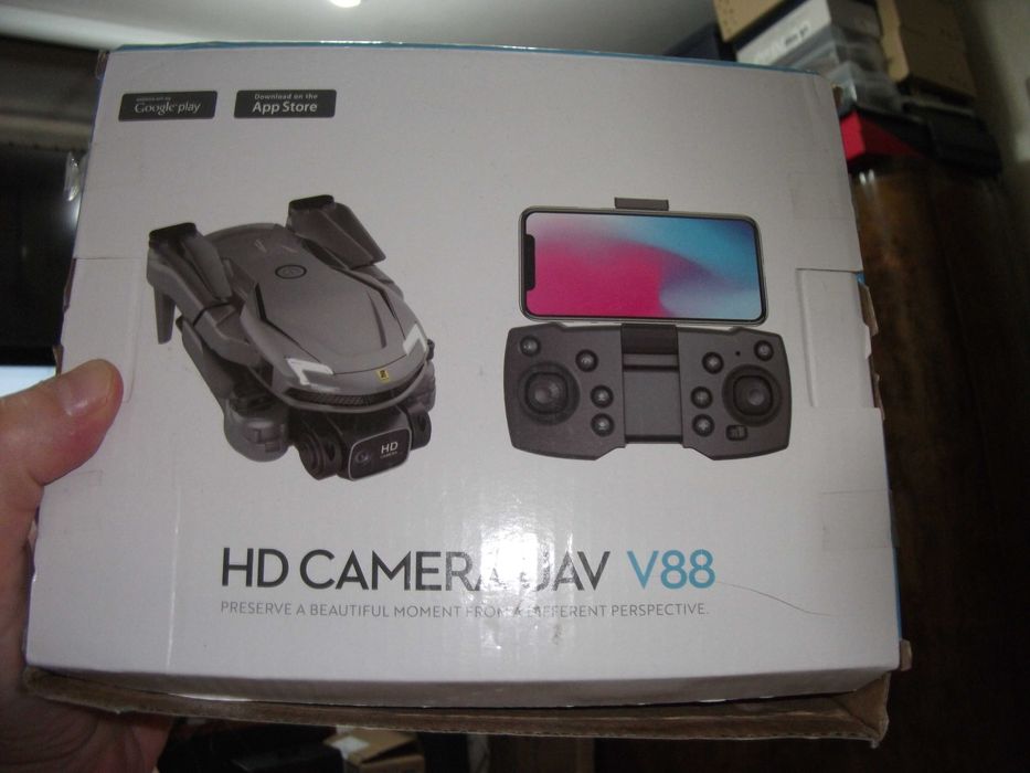 Drona camera HD V88 cu functie evitare obstacole