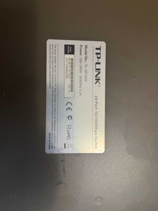 Свитч (маршрутизатор) на 24 порта TP-Link