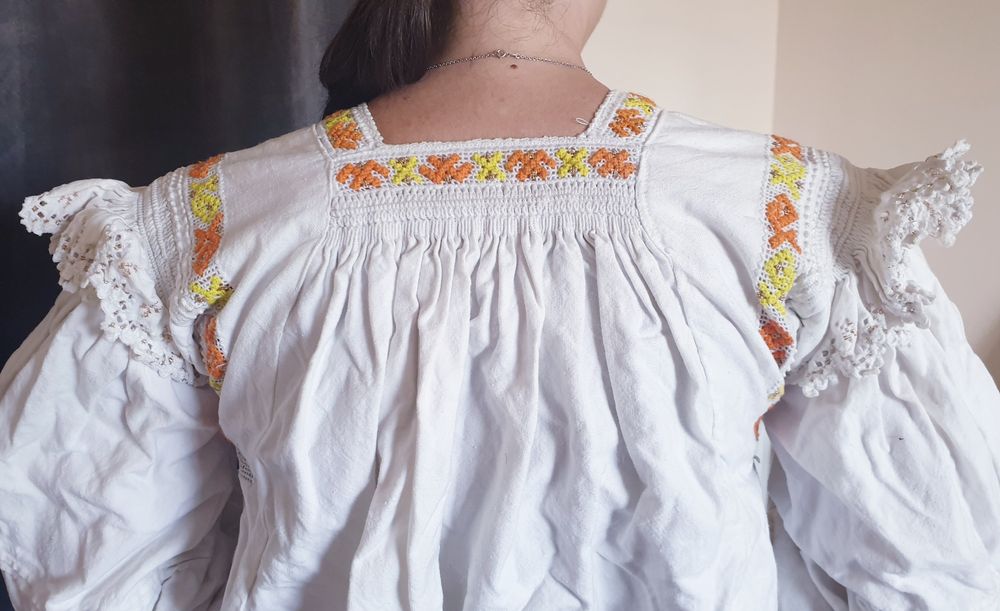 De colectie, camasa traditionala Maramures, veche 70 ani, fete XS,S