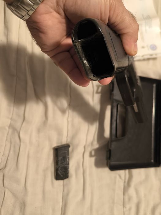 Обезопасено оръжие, Деактивиран пистолет Глок 17, револвер