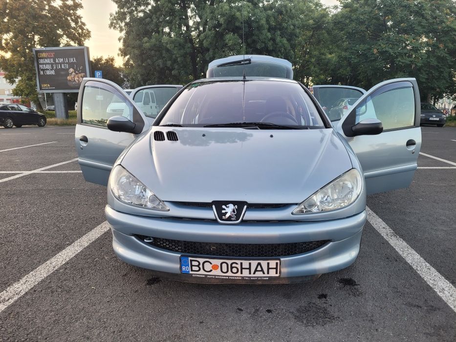Vând Peugeot 206